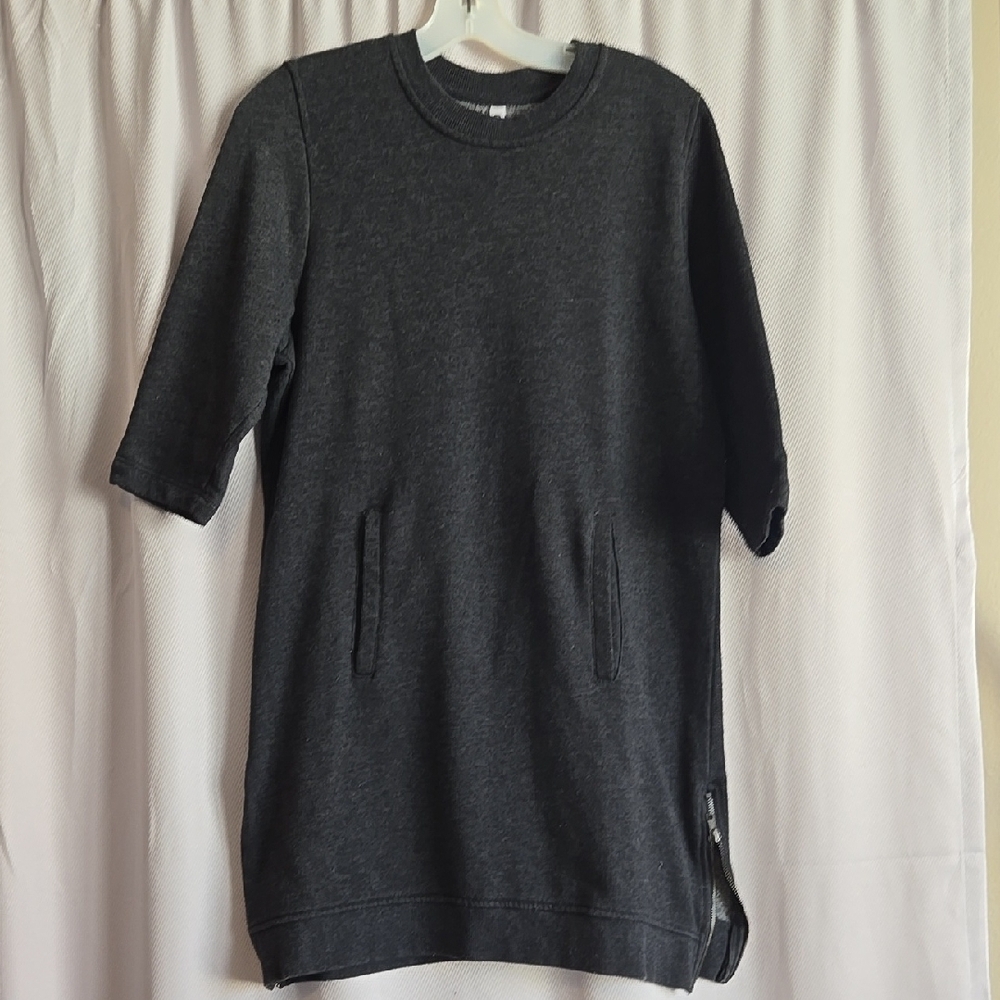 Fabletics Gray Crewneck Sweater with Relaxed Fit